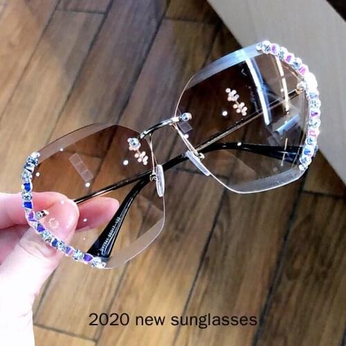 Fashion Black Gradient Sun Glasses Crystal Square Rimless Sunglasses Women Vintage Oversized Classic Brand Designer Brown NX