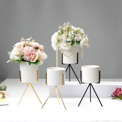 Simple Modern Home Decoration Desktop Vase Tripod Iron Ceramic Flower Pot Hydroponic Fleshy Flowerpot Vases Modern Decor White