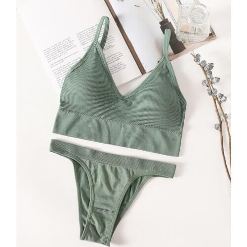 Women Tank Top Bra Sets Seamless Lingerie Set Low G-String Panties Sexy Bra Bandeau Top Sports Female Underwear Sets Thongs