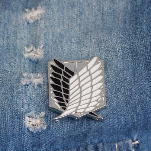 97QE Anime Wing of Liberty Souvenir Pins Badges On Titan Scouting Legions Brooch
