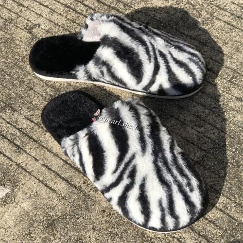 Designer Girl Fashion Fur Slippers Wholesale Faux Fur Cross Indoor Floor Slides diamond slippers
