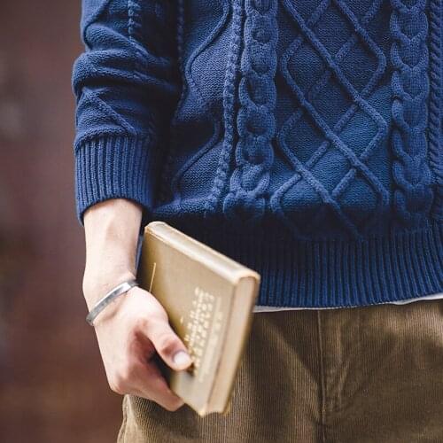 2020 New Crew Neck Cable Knitted Heavyweight Warm Winter Pullover Sweater Navy Blue