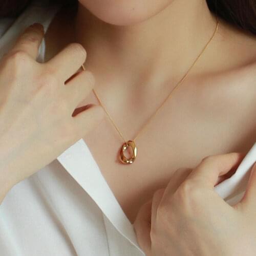 925 Sterling Silver Geometric Oval Pendant Necklace Female Golden French Hot Fashion Simple Choker Necklace Wholesale