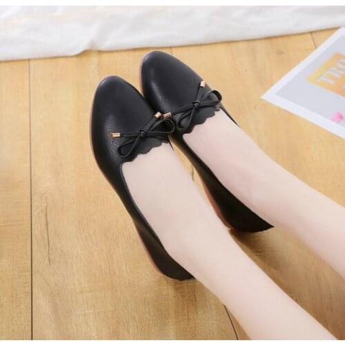 Fashion Breathable Ballet Flats Single Shoes Flat Heel Casual Shoes Pointed Toe Women Slip On Loafers Shoe
