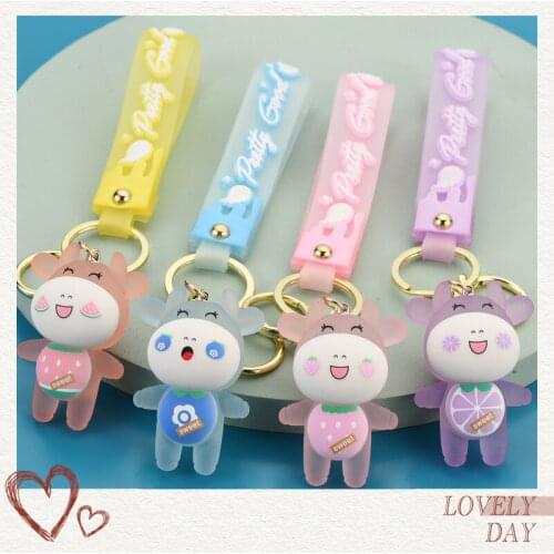 Fashion Mavericks Keychain Luminous Acrylic Cow Charm Key chain Womens Car Backpack Keychain Friends Gift Keychain Pendant