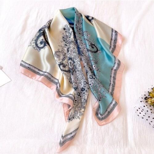 2021 New Square Silk Scarf Design Printed Neck Hijab Scarves Shawls and Wraps Pashmina Neckerchief Foulard Bandana
