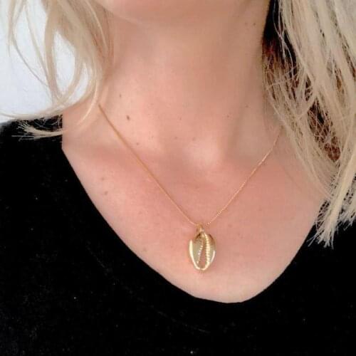 Bohemian Summer Beach Necklace Metal Shell Pendant for Women Gold & Sliver Colors Geometric Charm Necklace Jewelry