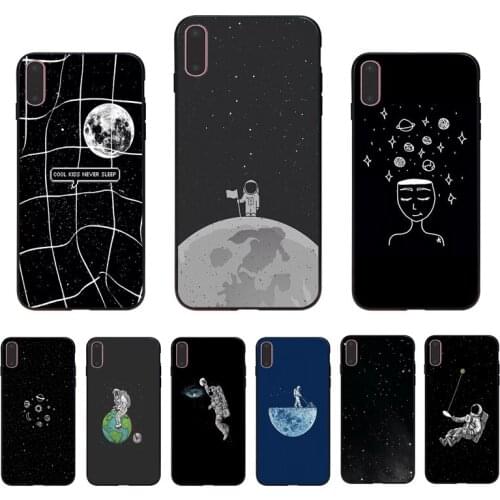 IMIDO Space Moon Astronaut Capa Cell phones case cover For Iphone 5 5S SE 6 6S 6PLUS 6SPLUS 7 8 7PLUS 8PLUS X XS XR XSMAX