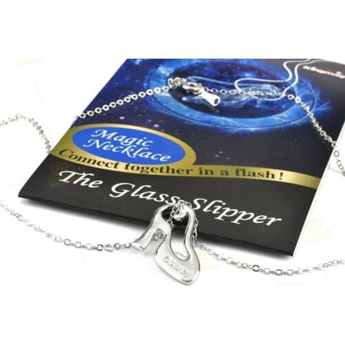 Magic Necklace The Glass Slipper Magic Props Fun Street Classical Illusion Toys For Kids Children Easy To Do E3097