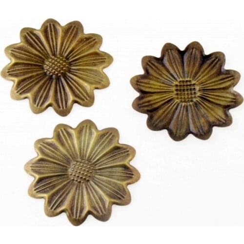 Free shipping 20Pcs Antique Bronze Flower Wraps Connectors Metal Crafts Gift Decoration DIY Scrapbooking 47x47mm