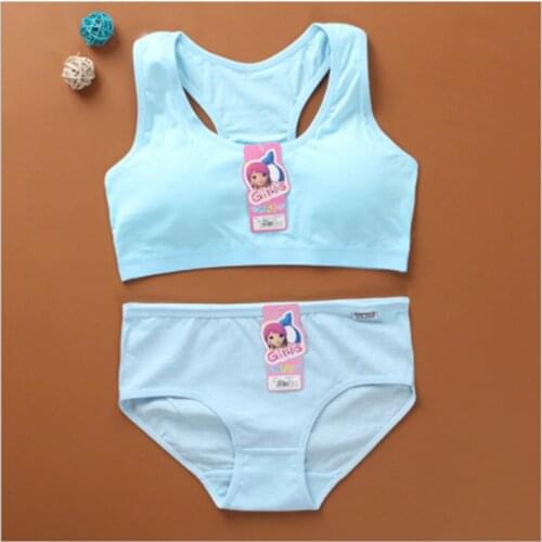 Kids Bras for Puberty Girls Free Size Sports Bra Set Pure Color Soft Underpants Set Young Girl Training Bra Underwear Clothing