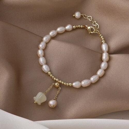 Elegant Freshwater Pearl Rose Bracelet for Women Simple Sweet Bead Dating Jewelry 2021 Trend Romantic Friend Gift Accessorie