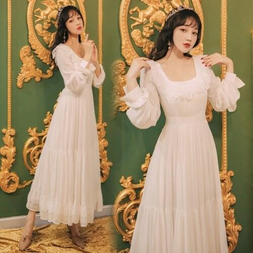 Fairy Dress Women Spring 2021 New Chic Gentle Super Fairy Princess Long White Dress Retro Palace Style Square Nneck Lace Dress