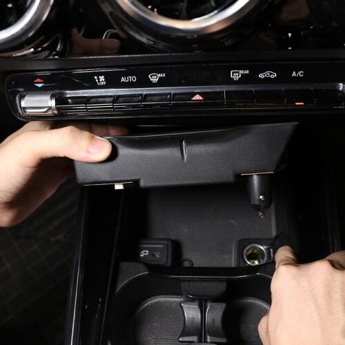 For Mercedes Benz A B C Class GLA GLB GLC W205 W177 W247 X247 X253 H247 Wireless Phone Charging Plate Car Fast Wireless Charger