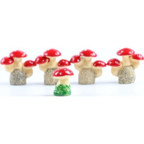 ZOCDOU 1 Piece Simulation Small Mushroom Mini Red Resin Mushroom Small Crafts Figure Ornament Miniatures
