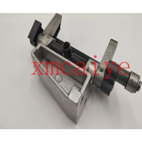 Feed gripper GTO machine spare parts, 42.020.030Fprinting machine spare parts feed gripper assembly