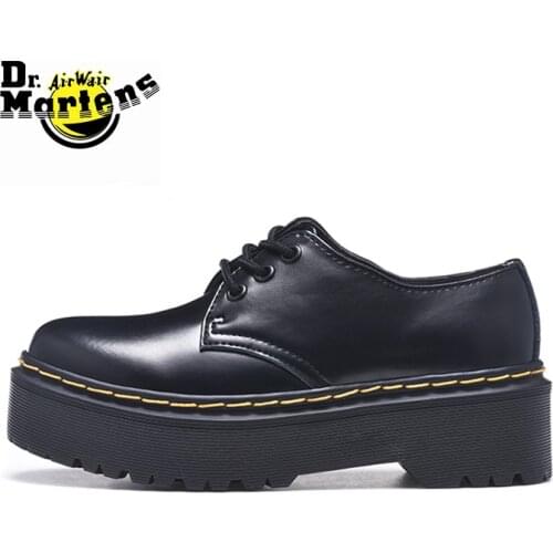 Dr．Martens Women's Moccasins