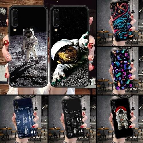 Funny Cartoon Astronaut Phone Case For Samsung Galaxy A 10 12 20E 21S 30 32 40 50 51 52 70 71 72 5 6 7 2016 2018 black luxury