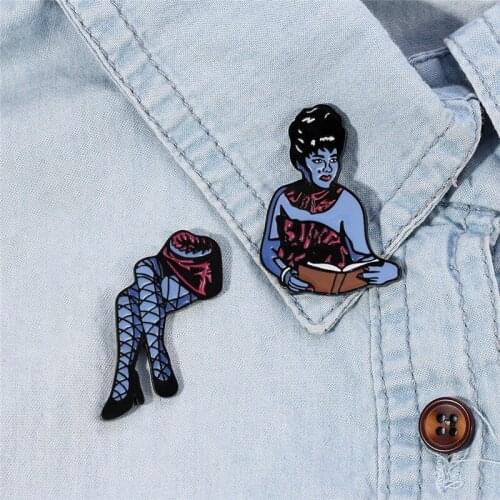 Punk Beetlejuice Brooches Read Book Lady Enamel Pair Gothic Cosplay Ghost Phantom Lady Terror Lapel Pins Halloween Jewelry gift