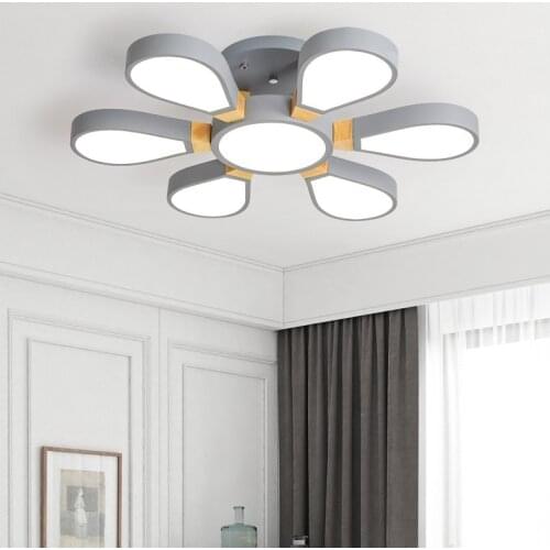 Nordic Macaron LED Petal Flower Ceiling Lamp Living Room Bedroom Dining Personalized Lamps Clothing Store Decorative Chandelier