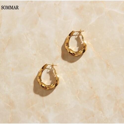 SOMMAR Fashion jewellery Gold Filled twist water drop women hoop earrings Geometric Coldness women earring charm