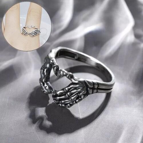 Vintage Silver Plated Skeleton Hand Heart Rings for Men Personality Design Punk Gothic Couple Finger Ring Hip Hop Band Jewelry
