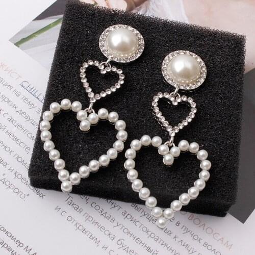 Kpop love imitation pearl crystal long earrings hollow heart-shaped earrings fashion simple trend exquisite ladies jewelry