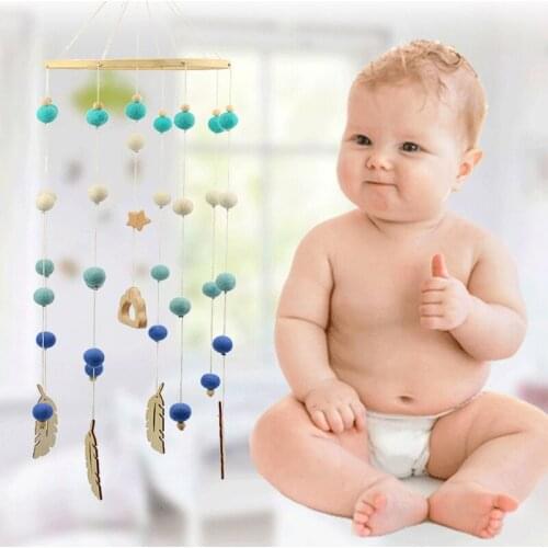 Baby Wool Balls Bed Bell Crib Mobile Rattle Toy Wooden Trojan Horse Clouds Birds Pendants Wind Chime Kids Room Hanging
