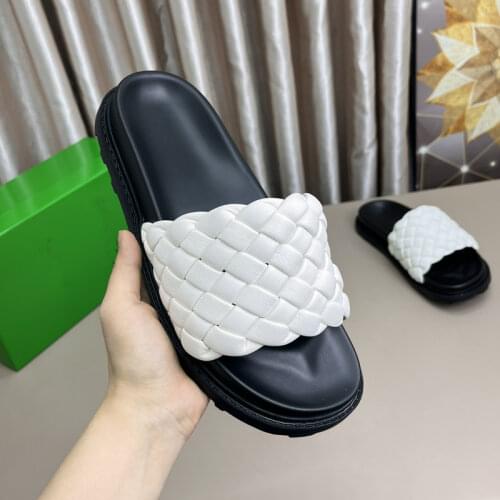 PQLUNSWHES Men's Slippers