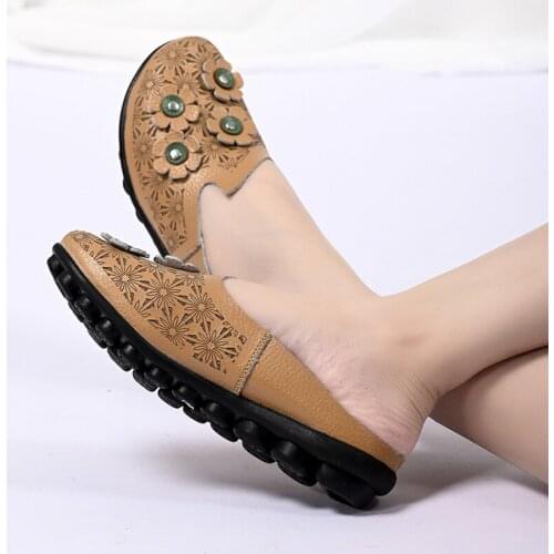 Women Flats Hollow Shoes Slip On Loafers Ladies Shoes Genuine Leather Shoes Korean Style Soft Moccasins Half Slippers