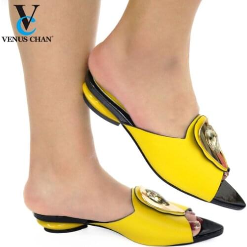 Latest Rhinestone Women Wedding Shoes Elegant Sweet Style for Royal Wedding Party Slingbacks Sandals Women Shoes Summer 2021