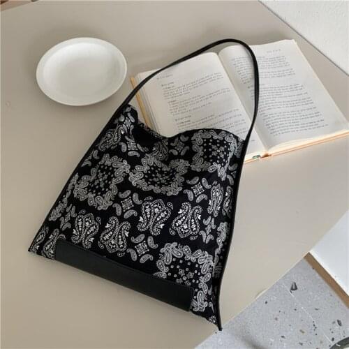 Totem Printing Shoulder Bag for Women 2021 New Summer Korean Fashion Boho Chic Ladies Casual Daily Beach Tote Travel Bag Handbag