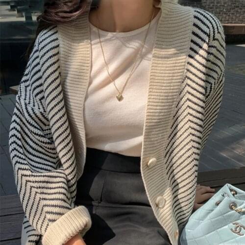 Colorfaith 2020 Womens Knitwear Autumn Winter Striped V-Neck Cardigans Buttons Oversize Korean Style Lady Sweaters Tops SWC3033