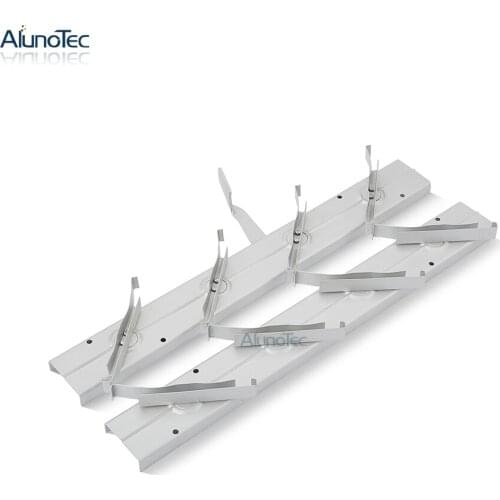 Aluno SF-400 4 Inch Clip 9 blade 825mm(H) Close Up of Glass Louvre Blades
