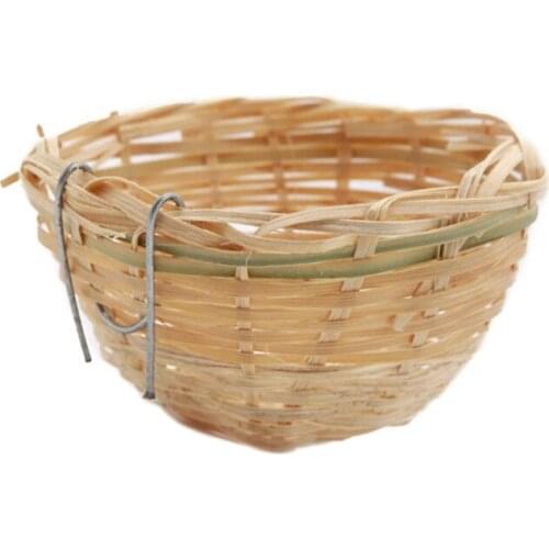 Hanging Bird Nest Bamboo Bird Hut Outdoor Natural Fiber Birdhouse Small Canaries Nest Wren Nest Chickadee House