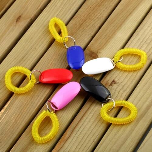 HOT 1pc Pet Cat Dog Training Clicker Plastic New Dogs Click Trainer Adjustable Sound Key Chain And Wrist Strap Remote Whistle