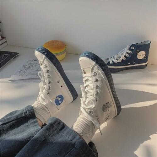 High Top Canvas Shoes For Woman Astronaut Graffiti Cute Student School Girls Womens Espadrilles Running Female Sneakers