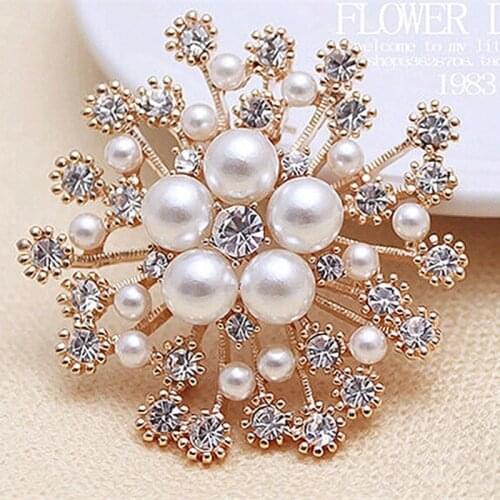 Wholesale Cheap!!Gold Color Luxury Clear Austria Crysals And Pearl Flower Pin Brooch Free Shipping Fashion