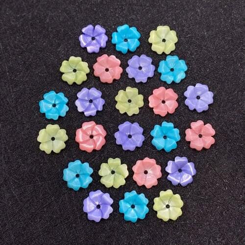 5pcs/bag of Exquisite Flower-shaped Dyed Natural Freshwater Shell Beads DIY Handmade Necklace Earrings Bracelet Accessories