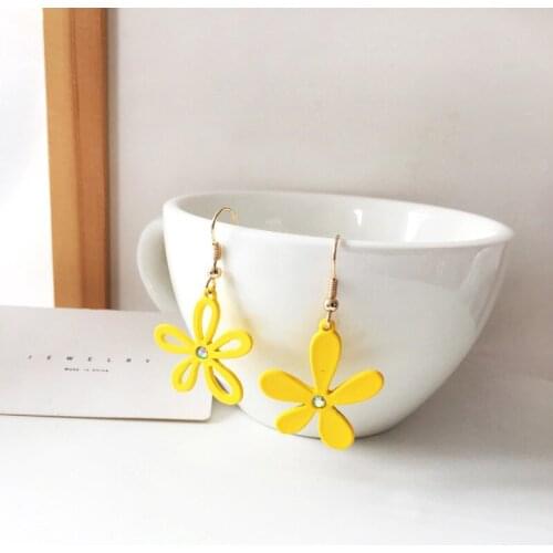 Rhinestone Cute Yellow Flower Clip Earrings Sweet Asymmetric Piercing Earrings