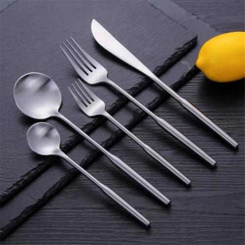 2021 New High-grade 304 Stainless Steel Matte Brushed Western Cutlery Japanese Round Head Spoon Steak Knife Spoons Tableware