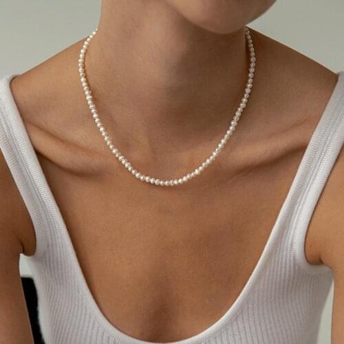 Fashion Pearl Necklace Ladies Fashion Summer White Imitation Pearl Beaded Necklace Personality Simple Gentle Clavicle Chain