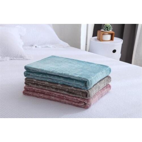 Woncoomody Bedspreads