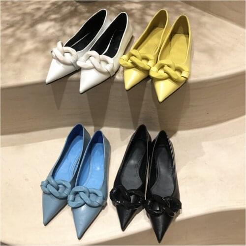 2021 Brand Design Chain Buckle Flat Shoes Women Flat Heel Ballet Pointed Toe Slip On Female Ballerina Casual Loafers