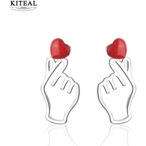 KITEAL Gorgeous silver plated female earring hand with red Heart cute earings Valentines Day gift pendientes diy 925 jewelry