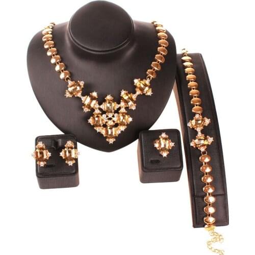 Exquisite Dubai Gold Color Crystal Jewelry Set Brand Nigerian Wedding African Beads Jewelry Set women Costumer Design