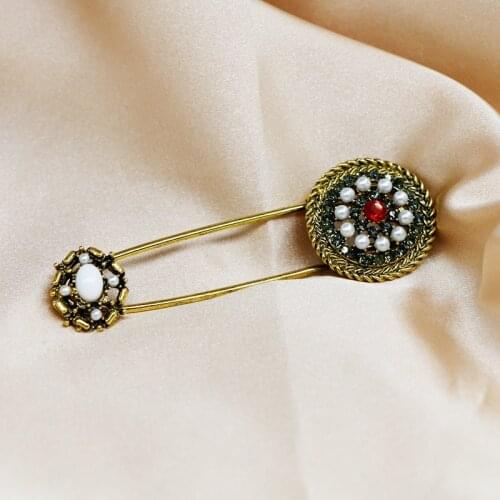 Retro Pearl Pin Crystal Brooches Scarf Buckle Lapel Pins Sweater Corsage Fashion Jewelry Gifts for Women Clothing Accessories