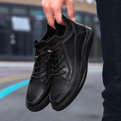 Brand Leather Men Casual Shoes Comfort Mens Shoes Luxury Sneakers Mocassins Male Footwear Adult Sock Flats Fashion Black Shoes