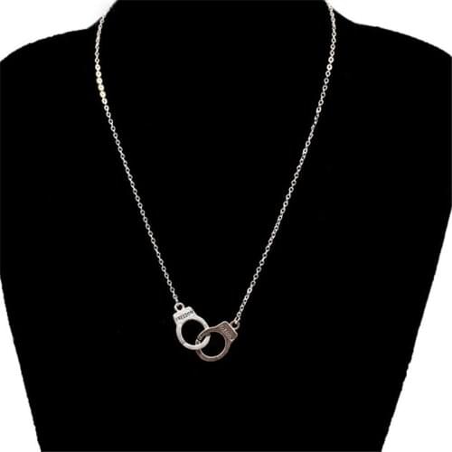 Trendy Handcuff Pendant gold Necklace Street Style Metal Long Chain Clavicle Necklaces for Women Fashion Neck Jewelry