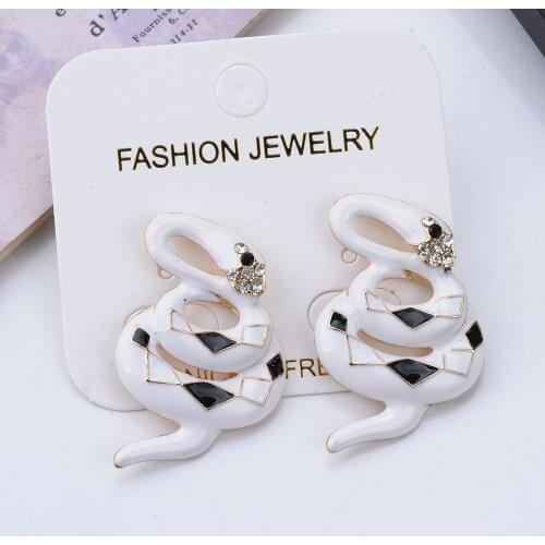 Fashion Personality Drop Oil Curved Snake Earrings Ladies White Alloy Retro Golden Snake Earrings For Women Jewelry Gifts Party